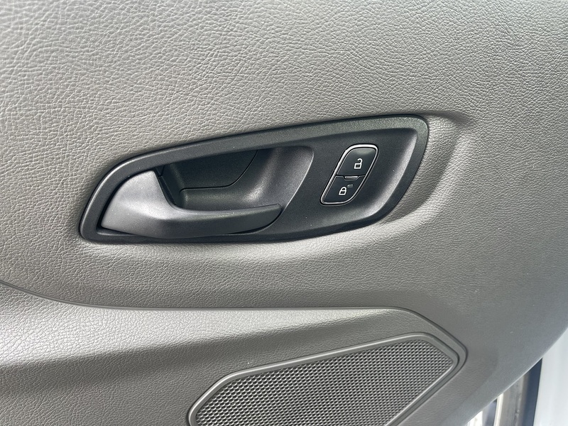 Ford Transit 2.0 350 EcoBlue Leader FWD L3 H2 Euro 6 (s/s) 5dr - U675