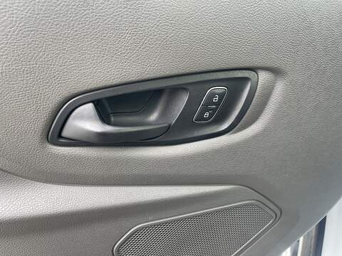 Ford Transit 2.0 350 EcoBlue Leader FWD L3 H2 Euro 6 (s/s) 5dr - U675