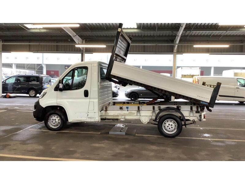 Peugeot Boxer BLUEHDI TIPPER 335 L2 - U676