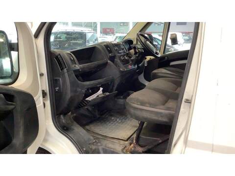 Peugeot Boxer BLUEHDI TIPPER 335 L2 - U676