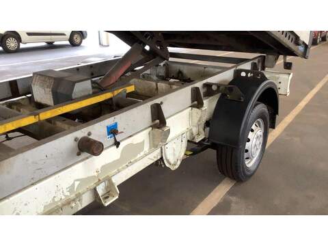 Peugeot Boxer BLUEHDI TIPPER 335 L2 - U676