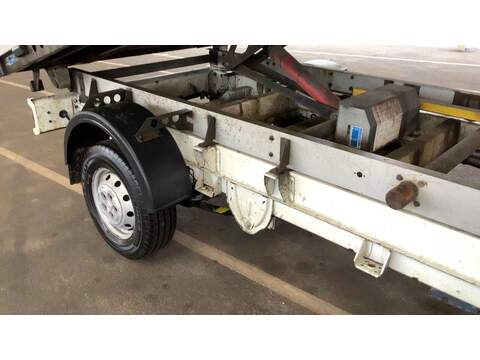 Peugeot Boxer BLUEHDI TIPPER 335 L2 - U676