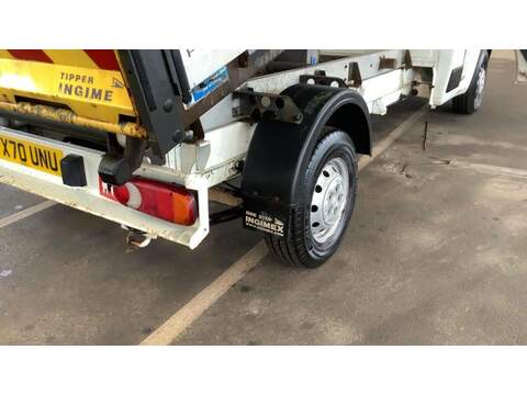 Peugeot Boxer BLUEHDI TIPPER 335 L2 - U676