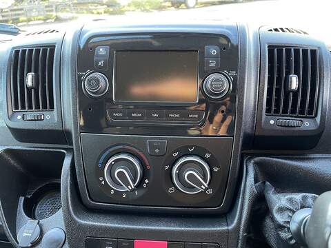 Citroen Relay 2.2 BlueHDi 35 Enterprise L2 High Roof Euro 6 (s/s) 5dr - U678