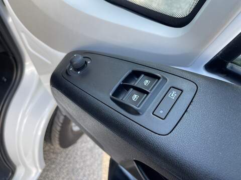 Citroen Relay 2.2 BlueHDi 35 Enterprise L2 High Roof Euro 6 (s/s) 5dr - U678