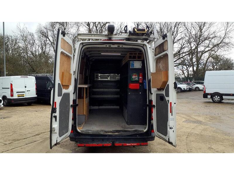 Volkswagen Crafter 2.0 TDI CR35 BlueMotion Tech Startline FWD MWB High Roof Euro 6 (s/s) 5dr - U679