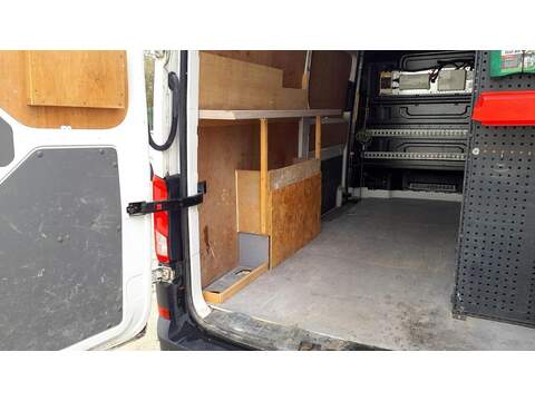 Volkswagen Crafter 2.0 TDI CR35 BlueMotion Tech Startline FWD MWB High Roof Euro 6 (s/s) 5dr - U679