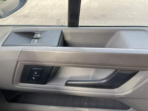 Volkswagen Crafter 2.0 TDI CR35 BlueMotion Tech Startline FWD MWB High Roof Euro 6 (s/s) 5dr - U679