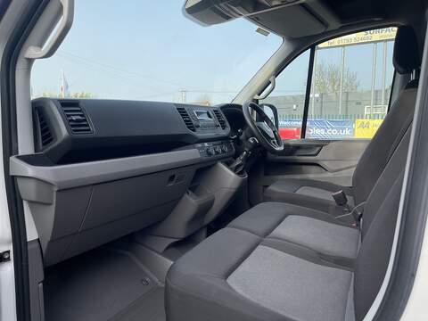 Volkswagen Crafter 2.0 TDI CR35 BlueMotion Tech Startline FWD MWB High Roof Euro 6 (s/s) 5dr - U679