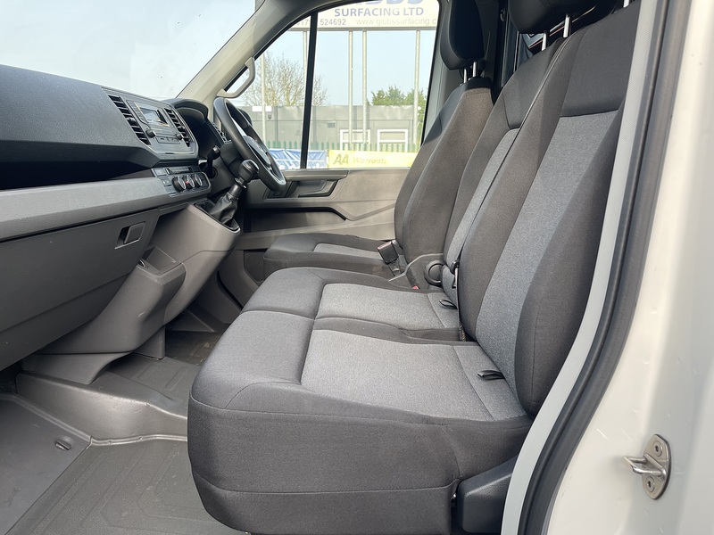 Volkswagen Crafter 2.0 TDI CR35 BlueMotion Tech Startline FWD MWB High Roof Euro 6 (s/s) 5dr - U679