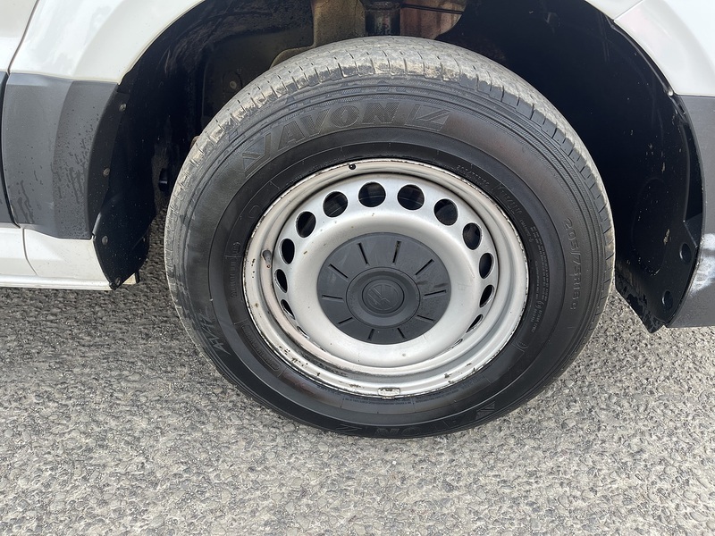 Volkswagen Crafter 2.0 TDI CR35 BlueMotion Tech Startline FWD MWB High Roof Euro 6 (s/s) 5dr - U679