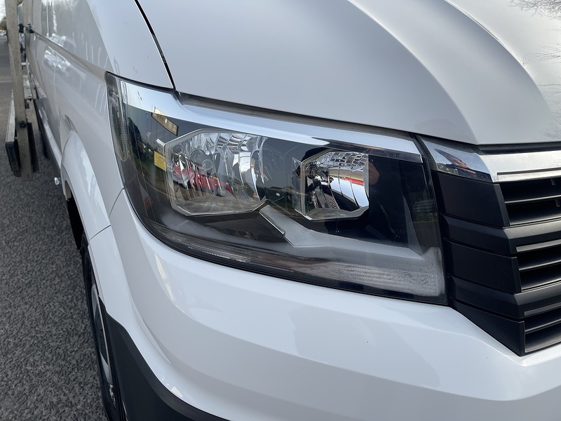 Volkswagen Crafter 2.0 TDI CR35 BlueMotion Tech Startline FWD MWB High Roof Euro 6 (s/s) 5dr - U679