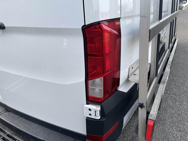 Volkswagen Crafter 2.0 TDI CR35 BlueMotion Tech Startline FWD MWB High Roof Euro 6 (s/s) 5dr - U679