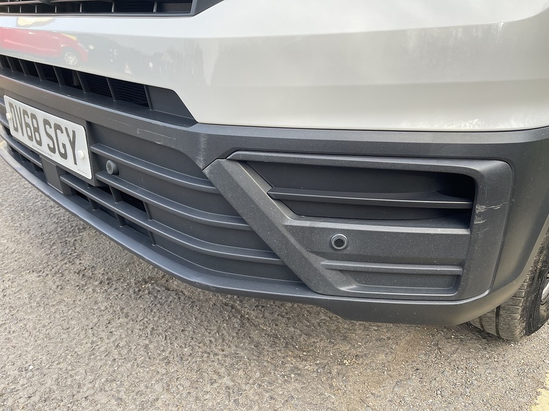 Volkswagen Crafter 2.0 TDI CR35 BlueMotion Tech Startline FWD MWB High Roof Euro 6 (s/s) 5dr - U679