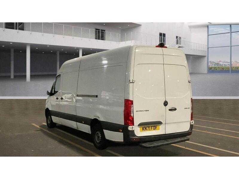 Mercedes-Benz Sprinter 2.0 315 CDI Progressive RWD L3 H2 Euro 6 (s/s) 5dr - U683