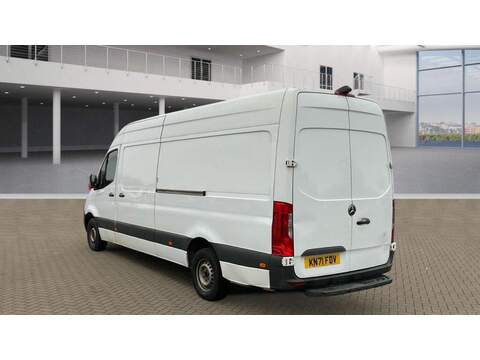 Mercedes-Benz Sprinter 2.0 315 CDI Progressive RWD L3 H2 Euro 6 (s/s) 5dr - U684