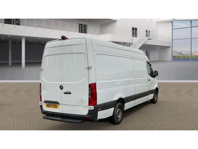 Mercedes-Benz Sprinter 2.0 315 CDI Progressive RWD L3 H2 Euro 6 (s/s) 5dr - U684
