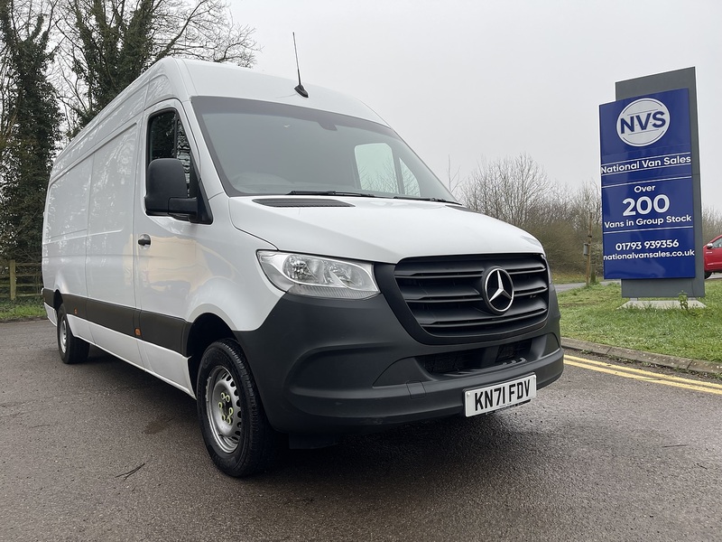Mercedes-Benz Sprinter 2.0 315 CDI Progressive RWD L3 H2 Euro 6 (s/s) 5dr - U684