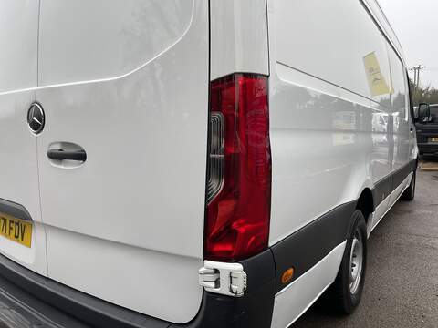 Mercedes-Benz Sprinter 2.0 315 CDI Progressive RWD L3 H2 Euro 6 (s/s) 5dr - U684