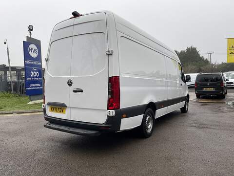 Mercedes-Benz Sprinter 2.0 315 CDI Progressive RWD L3 H2 Euro 6 (s/s) 5dr - U684