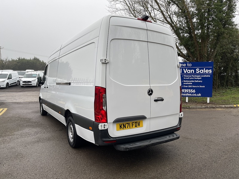 Mercedes-Benz Sprinter 2.0 315 CDI Progressive RWD L3 H2 Euro 6 (s/s) 5dr - U684