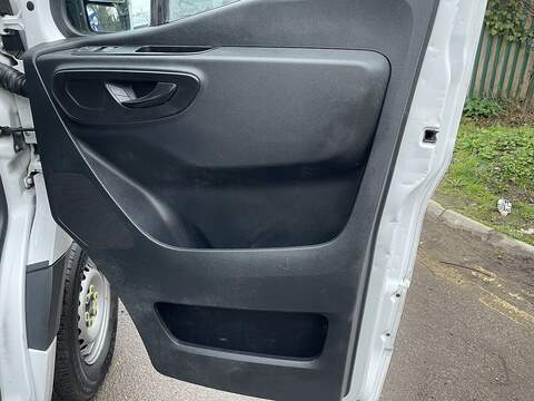 Mercedes-Benz Sprinter 2.0 315 CDI Progressive RWD L3 H2 Euro 6 (s/s) 5dr - U684