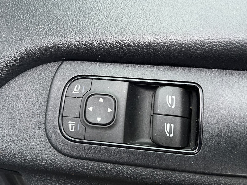 Mercedes-Benz Sprinter 2.0 315 CDI Progressive RWD L3 H2 Euro 6 (s/s) 5dr - U684