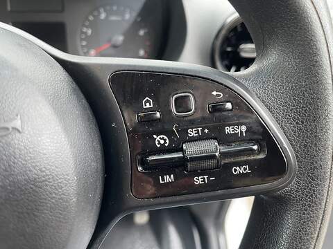 Mercedes-Benz Sprinter 2.0 315 CDI Progressive RWD L3 H2 Euro 6 (s/s) 5dr - U684