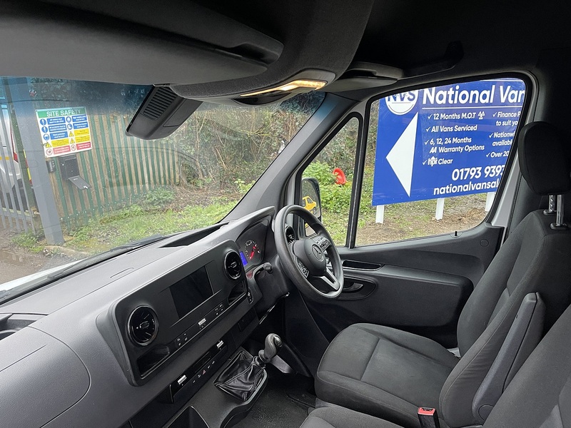 Mercedes-Benz Sprinter 2.0 315 CDI Progressive RWD L3 H2 Euro 6 (s/s) 5dr - U684