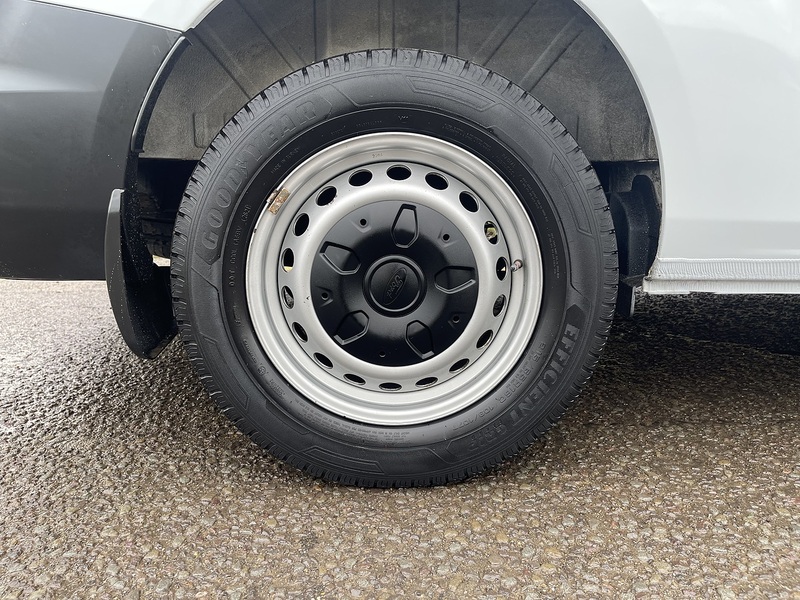 Ford Transit Custom 2.0 320 EcoBlue Leader L2 H2 Euro 6 (s/s) 5dr - U687