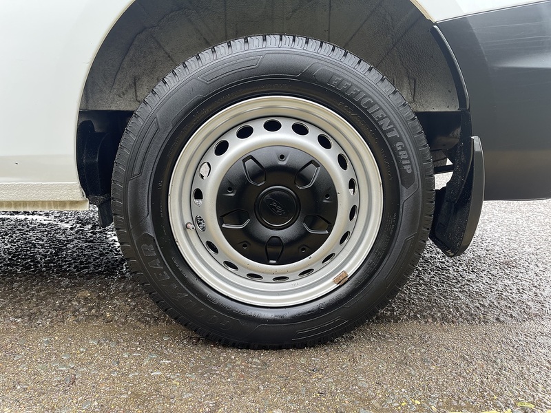 Ford Transit Custom 2.0 320 EcoBlue Leader L2 H2 Euro 6 (s/s) 5dr - U687