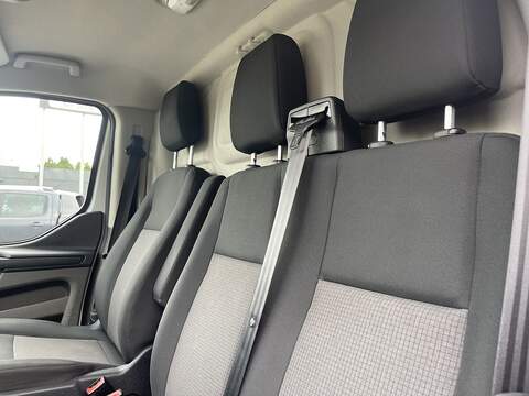 Ford Transit Custom 2.0 320 EcoBlue Leader L2 H2 Euro 6 (s/s) 5dr - U687