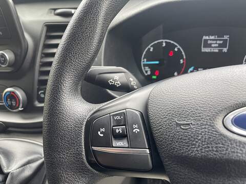 Ford Transit Custom 2.0 320 EcoBlue Leader L2 H2 Euro 6 (s/s) 5dr - U687