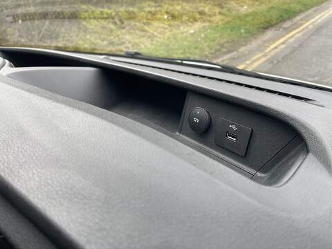 Ford Transit Custom 2.0 320 EcoBlue Leader L2 H2 Euro 6 (s/s) 5dr - U687