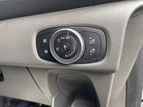 Ford Transit Custom 2.0 320 EcoBlue Leader L2 H2 Euro 6 (s/s) 5dr - U687