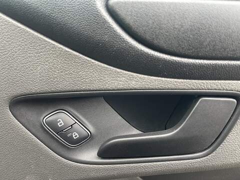 Ford Transit Custom 2.0 320 EcoBlue Leader L2 H2 Euro 6 (s/s) 5dr - U687