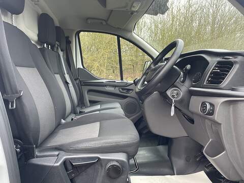 Ford Transit Custom 2.0 320 EcoBlue Leader L2 H2 Euro 6 (s/s) 5dr - U687