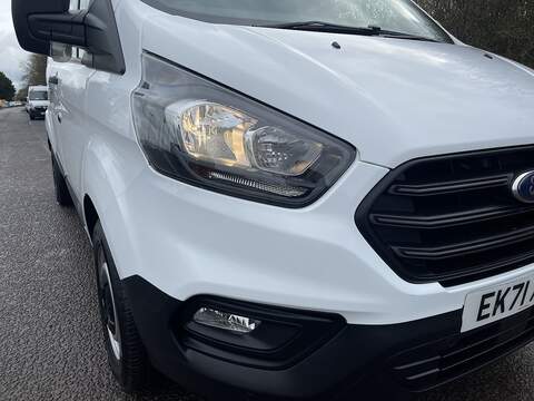 Ford Transit Custom 2.0 320 EcoBlue Leader L2 H2 Euro 6 (s/s) 5dr - U687