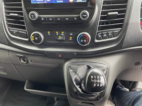 Ford Transit 2.0 350 EcoBlue MHEV Leader RWD L4 H3 Euro 6 (s/s) 5dr - U691