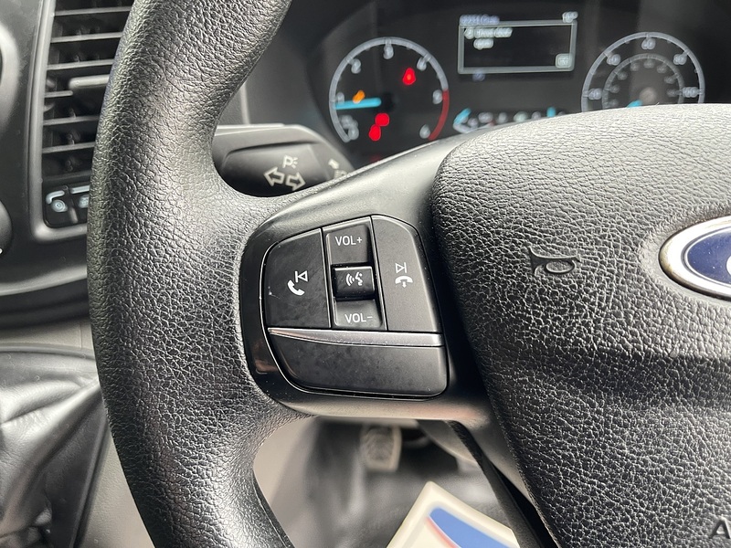 Ford Transit 2.0 350 EcoBlue MHEV Leader RWD L4 H3 Euro 6 (s/s) 5dr - U691