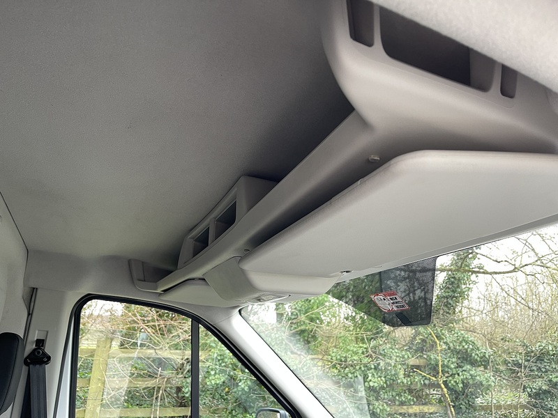 Ford Transit 2.0 350 EcoBlue MHEV Leader RWD L4 H3 Euro 6 (s/s) 5dr - U691