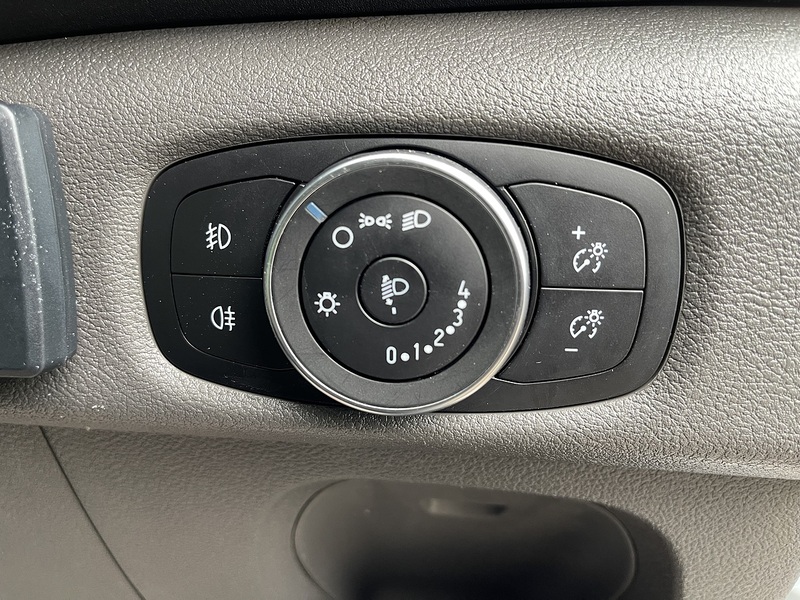 Ford Transit 2.0 350 EcoBlue MHEV Leader RWD L4 H3 Euro 6 (s/s) 5dr - U691