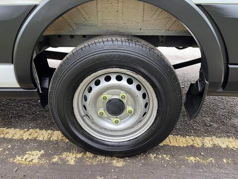 Ford Transit 2.0 350 EcoBlue MHEV Leader RWD L4 H3 Euro 6 (s/s) 5dr - U691