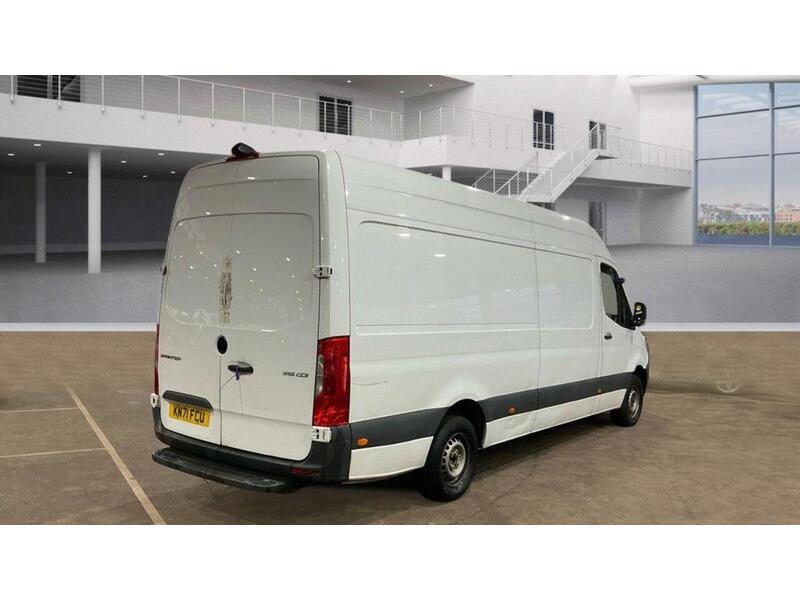 Mercedes-Benz Sprinter 2.0 315 CDI Progressive RWD L3 H2 Euro 6 (s/s) 5dr - U692