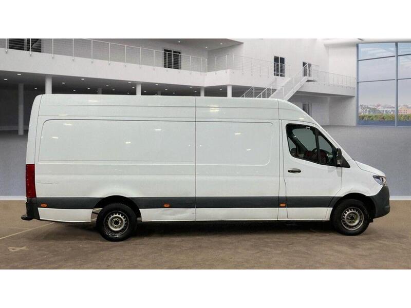 Mercedes-Benz Sprinter 2.0 315 CDI Progressive RWD L3 H2 Euro 6 (s/s) 5dr - U692