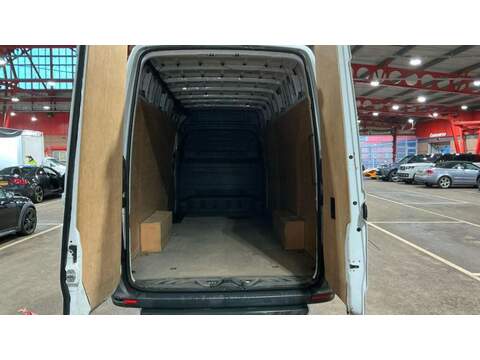 Mercedes-Benz Sprinter 2.0 315 CDI Progressive RWD L3 H2 Euro 6 (s/s) 5dr - U692