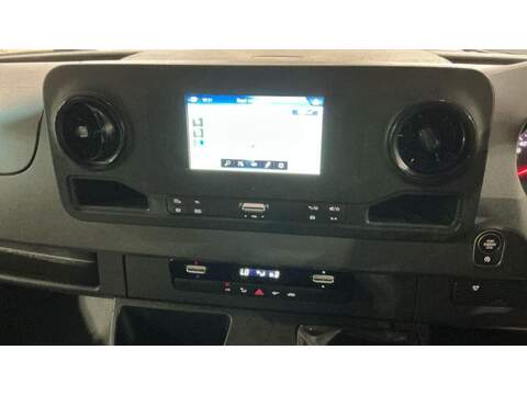 Mercedes-Benz Sprinter 2.0 315 CDI Progressive RWD L3 H2 Euro 6 (s/s) 5dr - U692