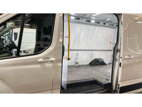 MAXUS eDeliver 9 72kWh Auto FWD L3 H2 5dr - U693