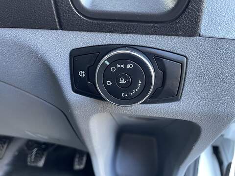 Ford Transit 2.0 350 EcoBlue FWD L2 H3 Euro 6 5dr - U697