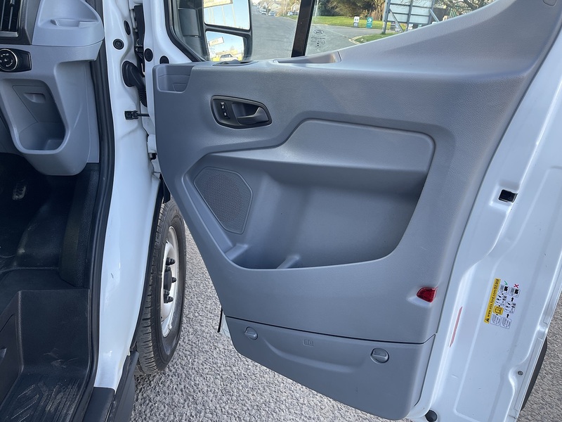 Ford Transit 2.0 350 EcoBlue FWD L2 H3 Euro 6 5dr - U697
